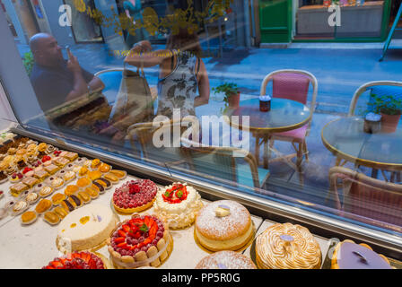 Aix-en-Proevnce, France, vitrines de magasin de détail, pâtisserie française, Café, salon de thé, Weibel, COMMERCE DE DÉTAIL MODERNE, intérieur boulangerie, boulangerie france Banque D'Images