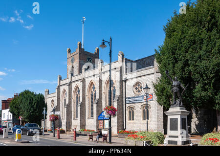 Église Saint Pierre, la rue Windsor, Chertsey, Surrey, Angleterre, Royaume-Uni Banque D'Images
