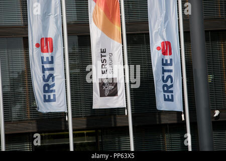 Un logo affiche à l'extérieur du siège de l'Erste Group Bank et la Fondation ERSTE (ERSTE Stiftung) à Vienne, Autriche, le 6 septembre 2018. Banque D'Images