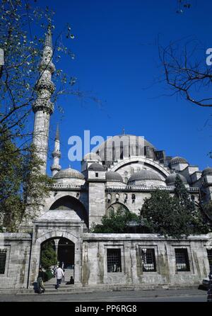 La Turquie. Istanbul. Mosquée de Suleymaniye (1550-1557). Architecte Mimar Siman. Le style ottoman. Point de vue. À l'extérieur. Banque D'Images