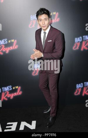 Manny Jacinto aux arrivées de mauvais moments à l'EL ROYALE Premiere, Théâtre chinois de Grauman (autrefois Grauman's), Los Angeles, CA Septembre 22, 2018. Photo par : Priscilla Grant/Everett Collection Banque D'Images