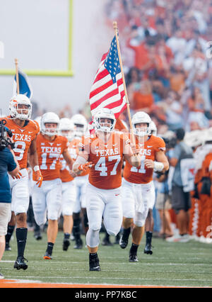 Austin, TX, USA. 15 Sep, 2018. 15 septembre 2018 à la Darrell K Royal - Texas Memorial Stadium, à Austin, TX. (Crédit obligatoire : Juan Lainez/MarinMedia.org/Cal Sport Media) (photographe complet, et de crédit crédit obligatoire) : csm/Alamy Live News Banque D'Images