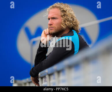 Wuhan, Chine. Sep 24, 2018. Wuhan, Chine. 24 septembre 2018 - Dmitry Tursunov watches Aryna Sabalenka au cours de sa première série de match à la 2018 Dongfeng Motor Wuhan ouvrir le tournoi de tennis WTA Premier 5 Crédit : AFP7/ZUMA/Alamy Fil Live News Banque D'Images