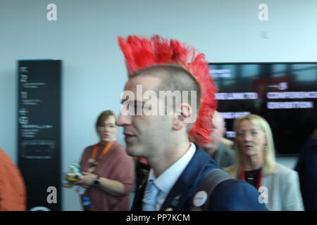 Conférence du parti travailliste, Liverpool, Royaume-Uni 24 septembre 2018. Membres et délégués arrivant à la conférence aujourd'hui à Liverpool, de crédit:Mike Clarke/ Alamy Live News Banque D'Images