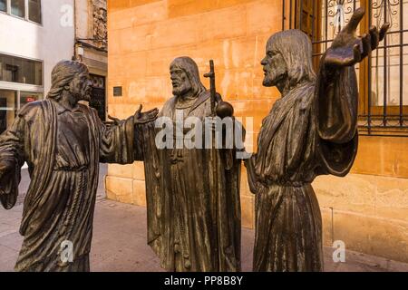 , Ternari- Misteri d'Elx, siglo XV, patrimonio inmaterial e orale de la humanidad-, , Basilique de Santa Maria, obra de bronce realizada por el escultor Miguel Ruiz, Elche, Communauté de Valence. Banque D'Images