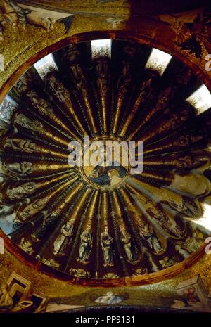 Istanbul, Turquie. Église du Saint Sauveur à Chora. Mosaïque représentant le Christ Panthocrator et la généalogie du Christ d'Adam à Jacob et ses douze fils. Coupole Sud du narthex intérieur. 14e siècle. Banque D'Images