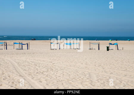 Portugal plage, Cova do Vapor. Banque D'Images