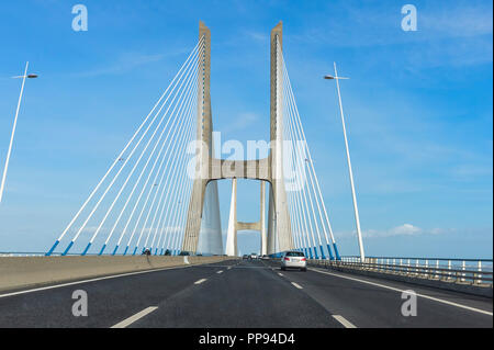 Ponte pont Vasco de Gama, le plus long pont d'Europe, Lisbonne, Portugal Banque D'Images