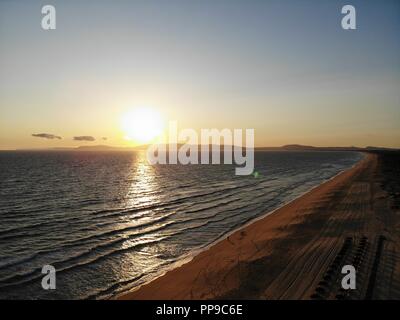 Vue de la plage de Carvalhal à Comporta au coucher du soleil Banque D'Images