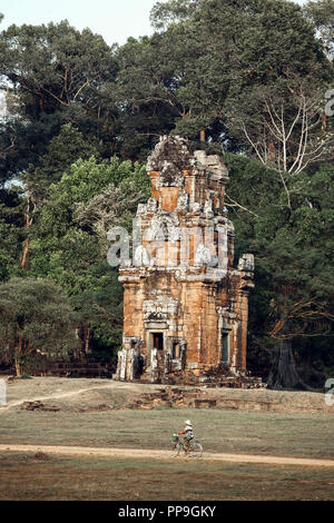 Les ruines du temple à l'intérieur du complexe d'Angkor à Siem Reap, au Cambodge Banque D'Images