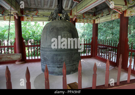 Bell au Temple Pohyon en Corée du Nord Banque D'Images