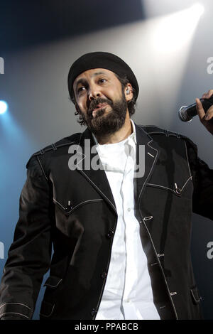 Juan Luis Guerra se produit en concert au Seminole Hard Rock Hotel and Casino à Hollywood, Floride le 26 juin 2009. Banque D'Images