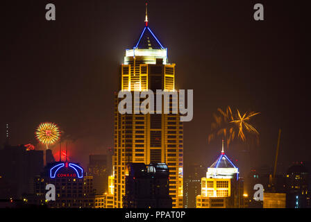 La veille du Nouvel An d'artifice, Bangkok, Thaïlande Banque D'Images