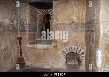 À la recherche dans la salle de réception, le château de Fasilidas, Fasil Ghebbi, Royal Enclosure, Gonder, Ethiopie. Site du patrimoine mondial de l'UNESCO Banque D'Images