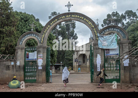 Eglise orthodoxe Tewahedo d'entrée, Addid Abeba, Ethiopie Banque D'Images