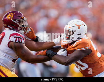 Austin, TX, USA. 15 Sep, 2018. 15 septembre 2018 à la Darrell K Royal - Texas Memorial Stadium, à Austin, TX. (Crédit obligatoire : Juan Lainez/MarinMedia.org/Cal Sport Media) (photographe complet, et de crédit crédit obligatoire) : csm/Alamy Live News Banque D'Images