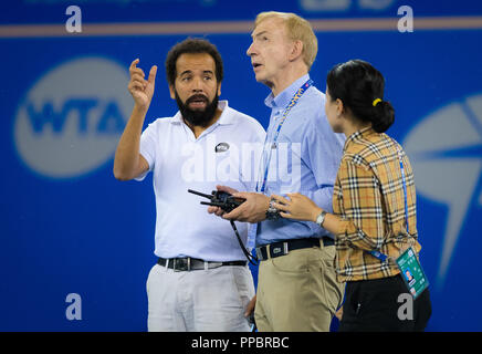 Wuhan, Chine. Sep 24, 2018. 24 septembre 2018 - Kader Nouni lors d'un retard à la pluie 2018 Dongfeng Motor Wuhan ouvrir le tournoi de tennis WTA Premier 5 Crédit : AFP7/ZUMA/Alamy Fil Live News Banque D'Images