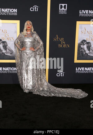 Los Angeles, CA, USA. Sep 24, 2018. Lady Gaga, au Los Angeles premiere d'une étoile est née au Shrine Auditorium à Los Angeles en Californie le 24 septembre 2018. Credit : Faye Sadou/Media Punch Los Angeles, Ca Septembre 24 : Lady Gaga, au Los Angeles Premiere d'une étoile est née Au Shrine Auditorium à Los Angeles en Californie le 24 septembre 2018. Credit : Faye Sadou/media/Alamy Punch Live News Banque D'Images