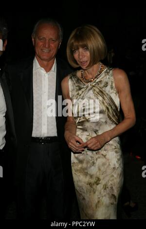 Milan Litta Palace Party 40 ans L Uomo Vogue Santo Versace et Anna Wintour Banque D'Images