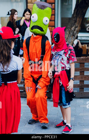 Septembre 22, 2018 Kiev, Ukraine, l'Art de la plate-forme de l'usine. festival de la culture pop moderne COMIC CON.Les participants du festival sont photographiés pour memor Banque D'Images