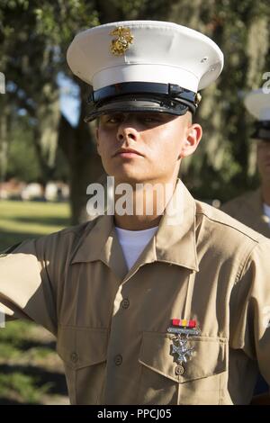 U.S. Marine Corps CIRCUIT Enrique classe est l'honneur diplômé pour Platoon 2068, Fox compagnie, 2e Bataillon d'instruction des recrues, et boot camp a obtenu le 31 août 2018. Classe est de Birmingham, AL. Banque D'Images