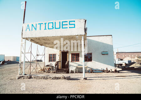 Antique Shop abandonnés dans le désert du Nevada rurales Banque D'Images