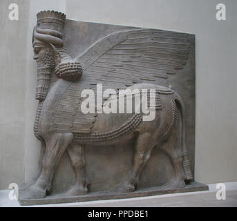 L'art assyrien' ou 'Lamasu Bull-man. Reliefs de Sargon II's Palace. Khorsabad (Dur-Sharrukin). L'Assyrie, 721-705 BC. L'albâtre. 8ème siècle avant J.-C.. Musée du Louvre. Paris. La France. Banque D'Images