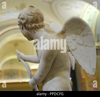 Eros dimensions son arc. En. Travail de Romain. 2ème ANNONCE de siècle. Après l'original grec du 4ème siècle avant JC. par Lysippe. Dieu d'amour, fils d'Aphrodite. Le Musée de l'Ermitage. Saint Petersburg. La Russie. Banque D'Images