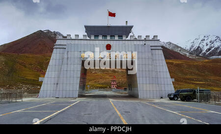 Belle vue de Khunjerab - Pak frontière chinoise Banque D'Images