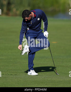 L'équipe de Rory McIlroy au cours de l'aperçu de la deuxième journée de la Ryder Cup au Golf National, Saint-Quentin-en-Yvelines, Paris. Banque D'Images