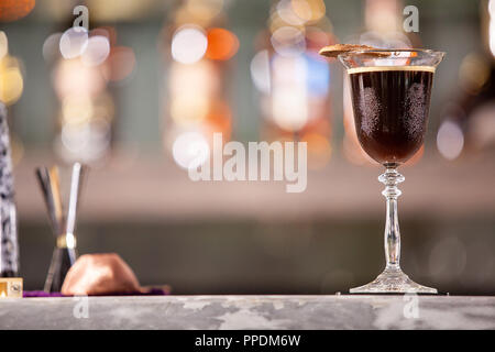 Coffe Cocktail sur luxury lounge bar comptoir. Boisson Mélange Fraîcheur Banque D'Images