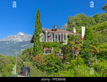 Chalet au Tirolersteig au-dessus de Meran, le Tyrol du Sud Banque D'Images