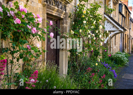 Moreton-in-Marsh est une ville médiévale située dans le district de Cotswold, en Angleterre. Banque D'Images