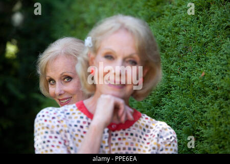 Les jumeaux Kessler, Ellen Kessler (droite) et Alice Kessler. Banque D'Images