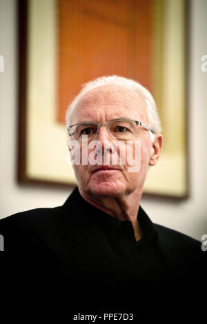 Franz Beckenbauer lors d'une entrevue avec le Sueddeutsche Zeitung sur l'attribution de la Coupe du Monde 2006 en Allemagne. Banque D'Images