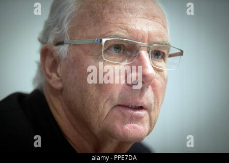 Franz Beckenbauer lors d'une entrevue avec le Sueddeutsche Zeitung sur l'attribution de la Coupe du Monde 2006 en Allemagne. Banque D'Images