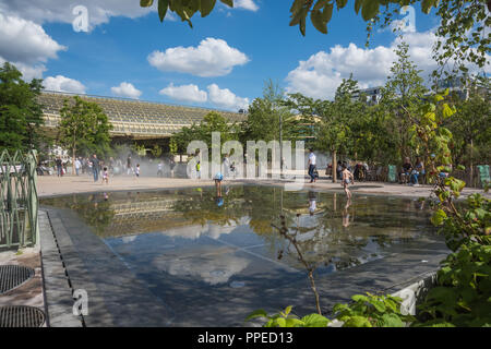 Paris, le jardin des Halles Banque D'Images