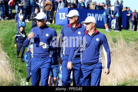 L'Europe de l'équipe (à gauche), Henrik Stenson, Justin Rose (centre) et Alex Noren (à droite) au cours de l'aperçu de la deuxième journée de la Ryder Cup au Golf National, Saint-Quentin-en-Yvelines, Paris. ASSOCIATION DE PRESSE Photo. Photo date : mardi 25 septembre 2018. Voir histoire de PA GOLF Ryder. Crédit photo doit se lire : Gareth Fuller/PA Wire. RESTRICTIONS : un usage éditorial uniquement. Pas d'utilisation commerciale. Banque D'Images