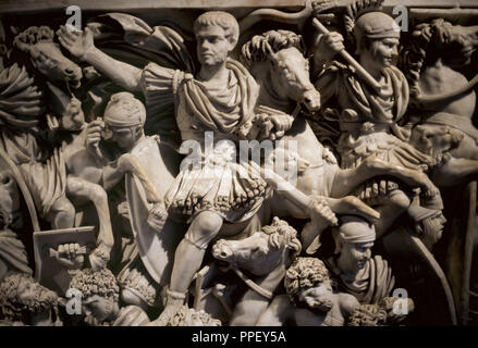 Grand Sarcophage Ludovisi. Roman. 250 AD. Détail de la relief représentant la bataille entre les Romains et les Goths. La figure centrale a été identifié avec Hostilian, fils de l'empereur Dèce. En Proconnesian. Palais Altemps. Rome, Italie. Banque D'Images