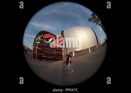 La façade et l'intérieur des aspects de l'ARIZONA CARDINAL STADIUM. ARIZONA CARDINALS STADIUM, lors de la pré-saison 2013 actions et l'International Guinness Banque D'Images