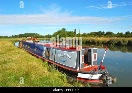 15-04 amarré n l'Upper Thames près de Lechlade, Oxfordshire Banque D'Images