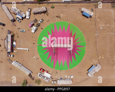 Vista Aérea de la Carpa de Circo Atayde ,en los campos de futbol Lanix en Hermosillo, Sonora, Mexique . Photo : (NortePhoto LuisGutierrez / clé ...) Banque D'Images