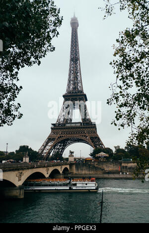 Tour Eiffel, Paris, France. Octobre 2016 Banque D'Images