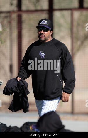 Mexican Coache Vinicio Castilla des Rockies du Colorado au cours du printemps 2013 Complexe sportif de diapos de Salt River Fields at Talking Stick dans l'Arizona. Banque D'Images