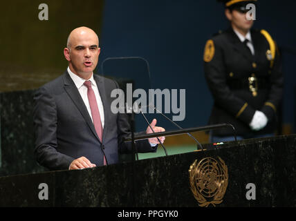 Organisation des Nations Unies, New York, USA. 25 Septembre, 2018. Le Président suisse Alain Berset aborde le débat général de la 73e session de l'Assemblée générale des Nations Unies au siège de l ONU à New York, le 25 septembre 2018. Credit : Qin Lang/Xinhua/Alamy Live News Banque D'Images