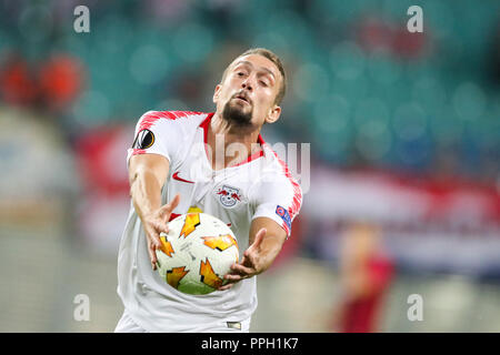 Leipzig, Saxe. Sep 20, 2018. Football : Ligue Europa, Groupe étape, Journée 1 : RB Leipzig - RB Salzbourg. Leipzig dvd Stefan Ilsanker tente d'attraper la balle. Crédit : Jan Woitas/dpa-Zentralbild/dpa/Alamy Live News Banque D'Images