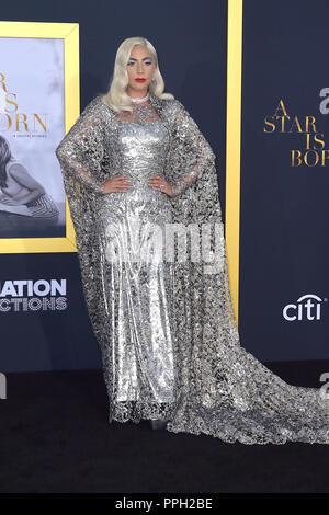 Lady Gaga participant à la "une étoile est née' premiere Au Shrine Auditorium le 24 septembre 2018 à Los Angeles, Californie. Dans le monde d'utilisation | Banque D'Images