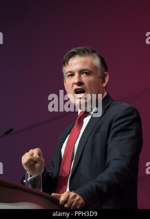 Liverpool, Royaume-Uni. 26 Sep 2018. Conférence annuelle du Parti travailliste en 2018, Albert Docks, Liverpool, Angleterre, Royaume-Uni. 26ème. Septembre, 2018. Jonathan Ashworth Ombre député Secrétaire d'État à la lutte contre les inégalités de santé s'exprimant sur le Parti du Travail Conférence annuelle 2018. Alan Beastall/Alamy Live News Banque D'Images