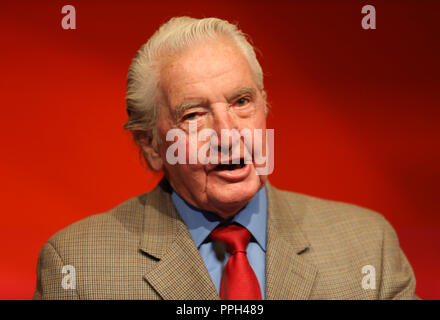 DENNIS SKINNER MP PARTI DU TRAVAIL CONFÉRENCE du parti travailliste en 2018 le Liverpool Echo Arena, Liverpool, Angleterre 26 SEPTEMBRE 2018 , DIE18350 traite de la conférence du parti travailliste en 2018 À L'ECHO ARENA Liverpool, Liverpool, Angleterre Banque D'Images