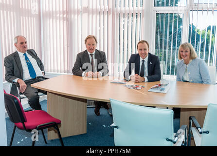 Budleigh, Angleterre. 25 septembre 2018. Secrétaire d'État à la santé Matt Hancock visite le moyeu de localisation. Crédit : Peter Bowler/Alamy Live News. Banque D'Images